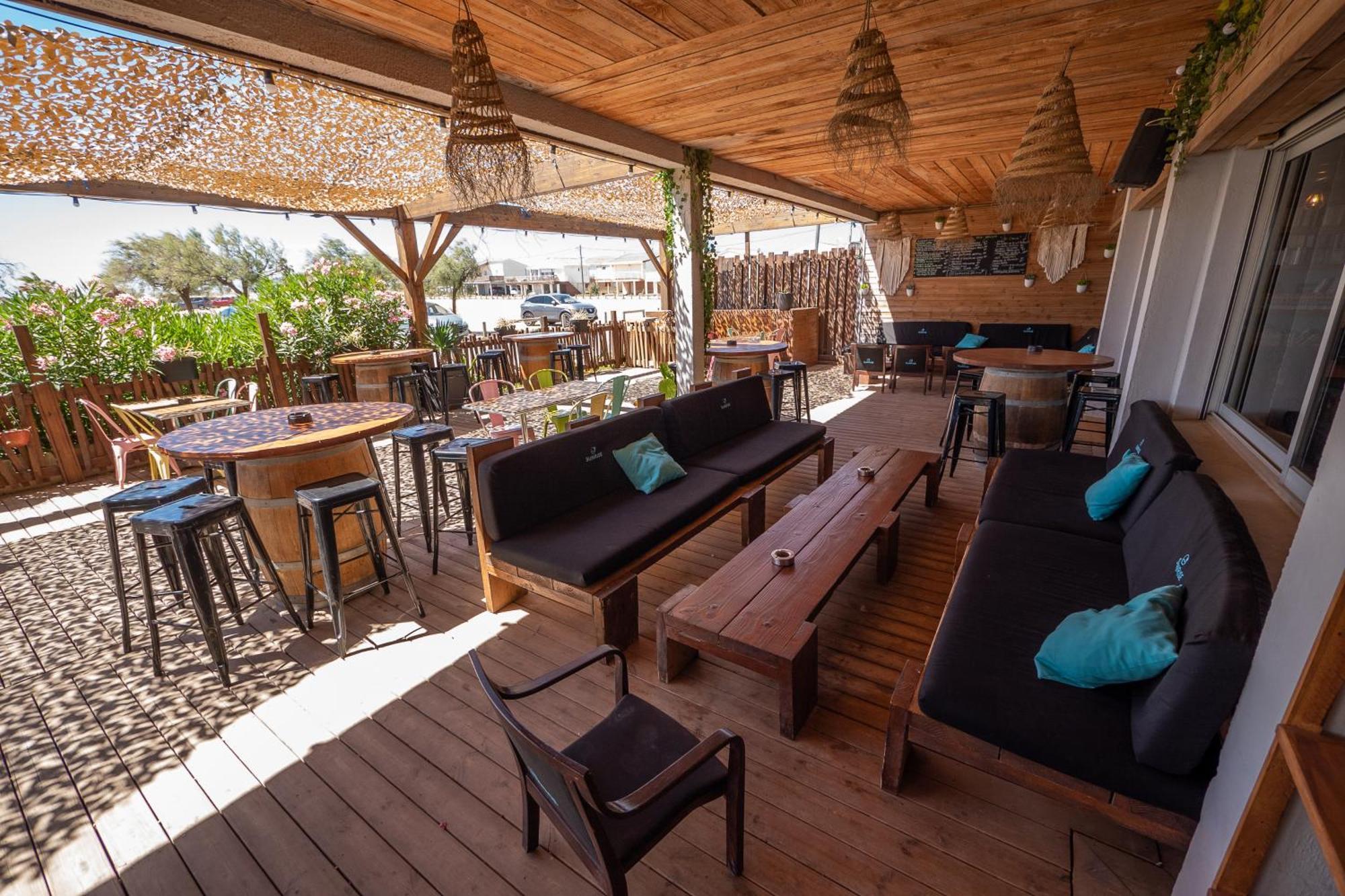 גרואיסאן Sunrise Beach Hotel מראה חיצוני תמונה