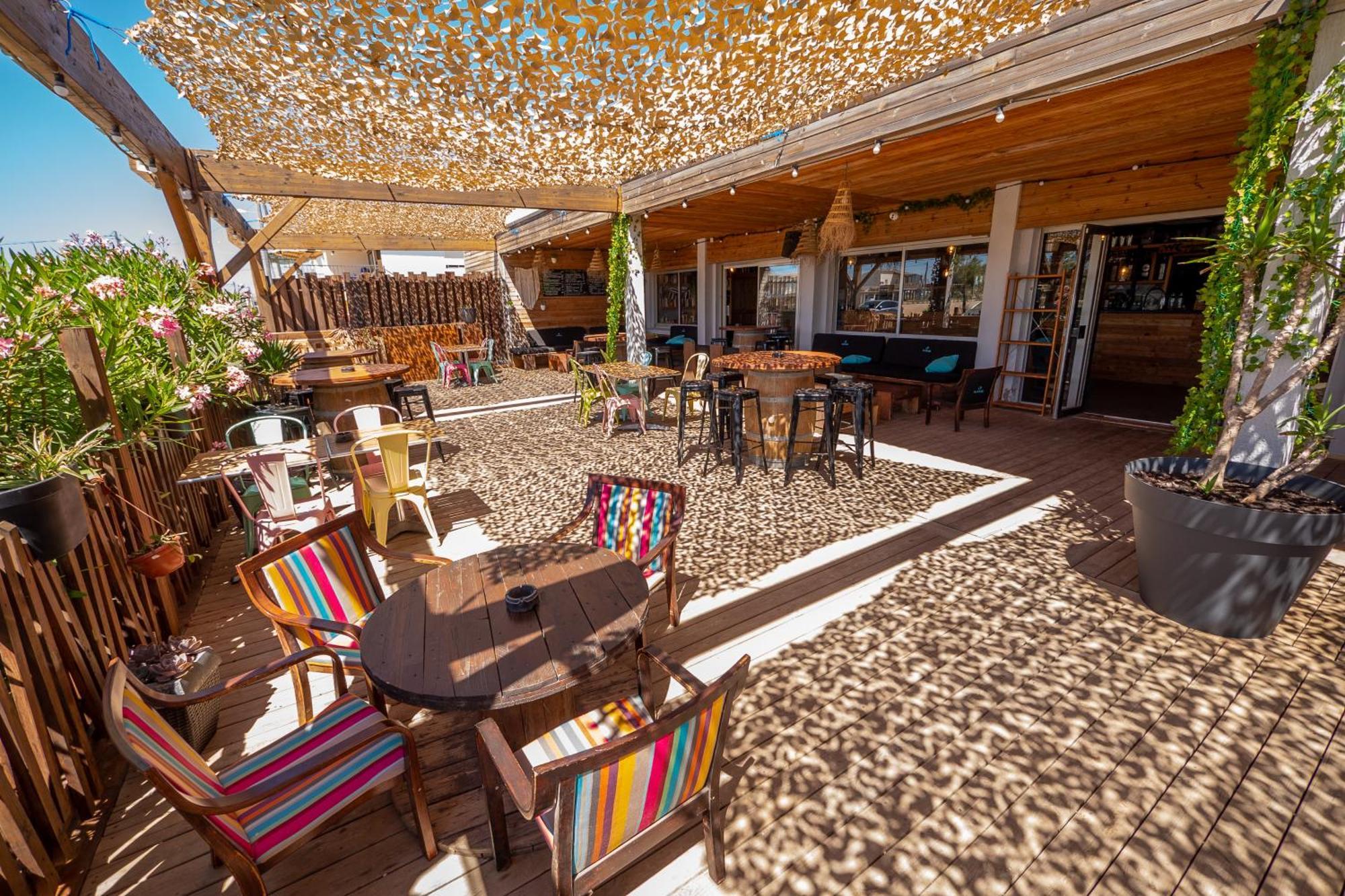 גרואיסאן Sunrise Beach Hotel מראה חיצוני תמונה