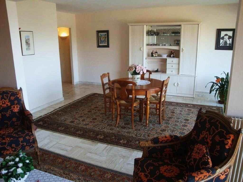 גרואיסאן Sunrise Beach Hotel מראה חיצוני תמונה