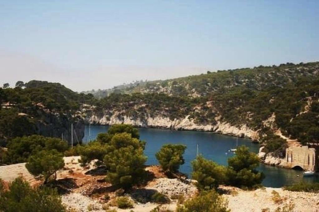 גרואיסאן Sunrise Beach Hotel מראה חיצוני תמונה