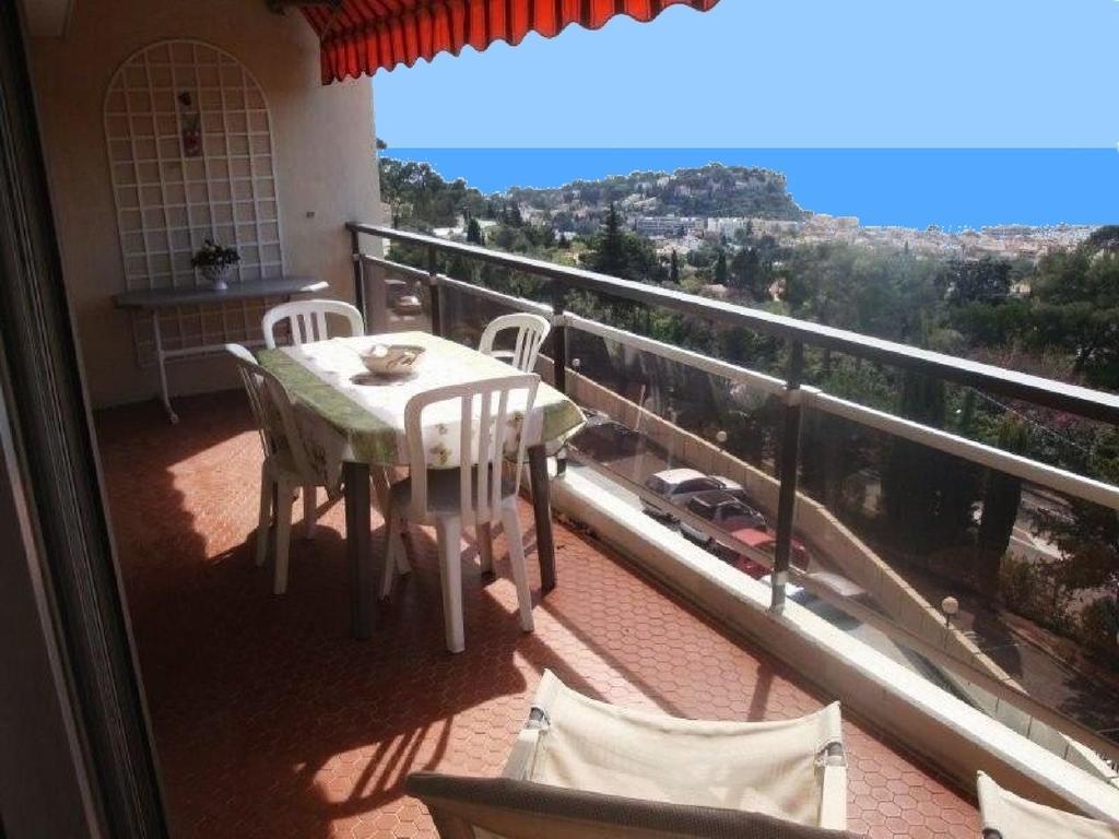 גרואיסאן Sunrise Beach Hotel מראה חיצוני תמונה