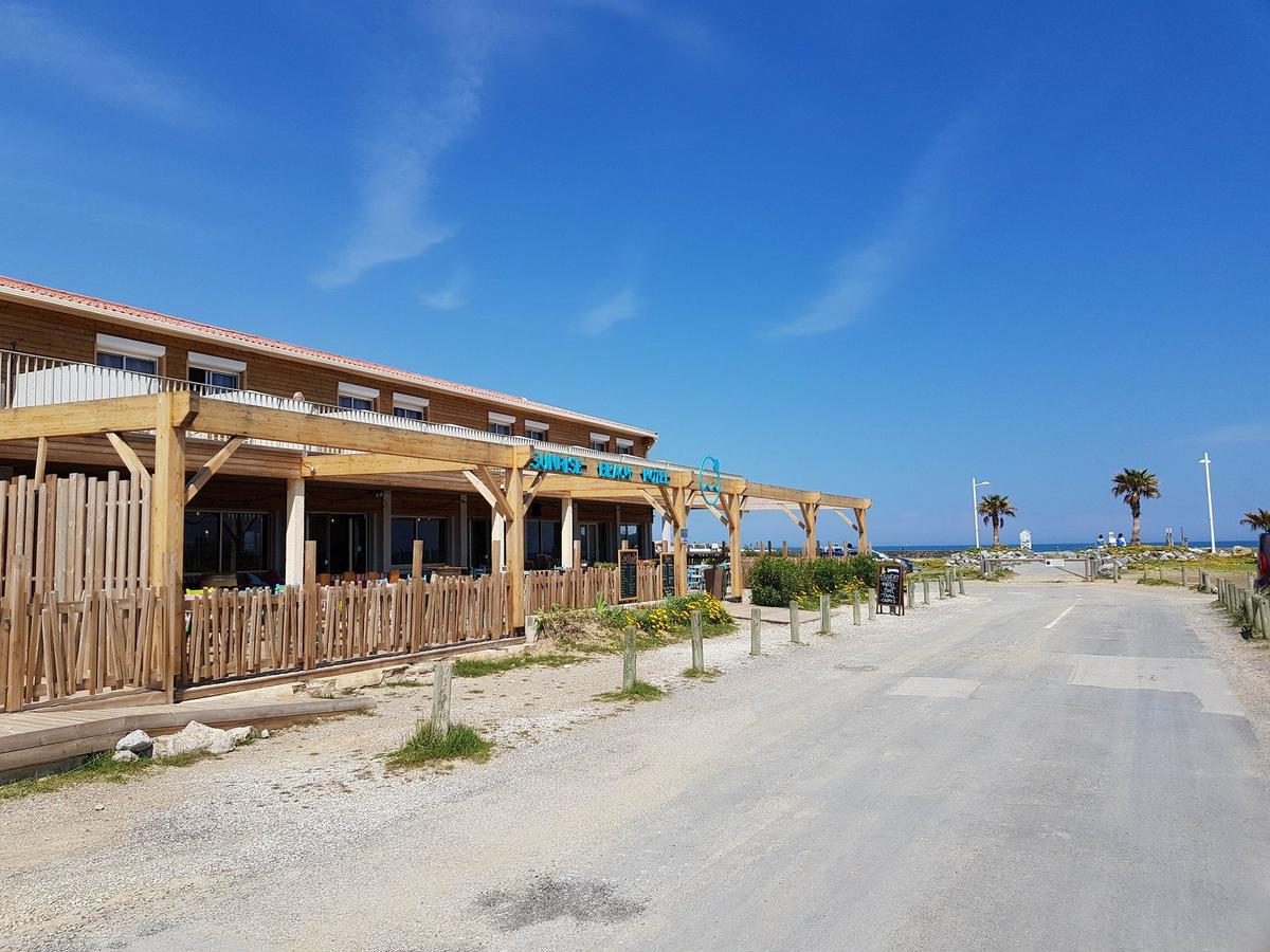 גרואיסאן Sunrise Beach Hotel מראה חיצוני תמונה