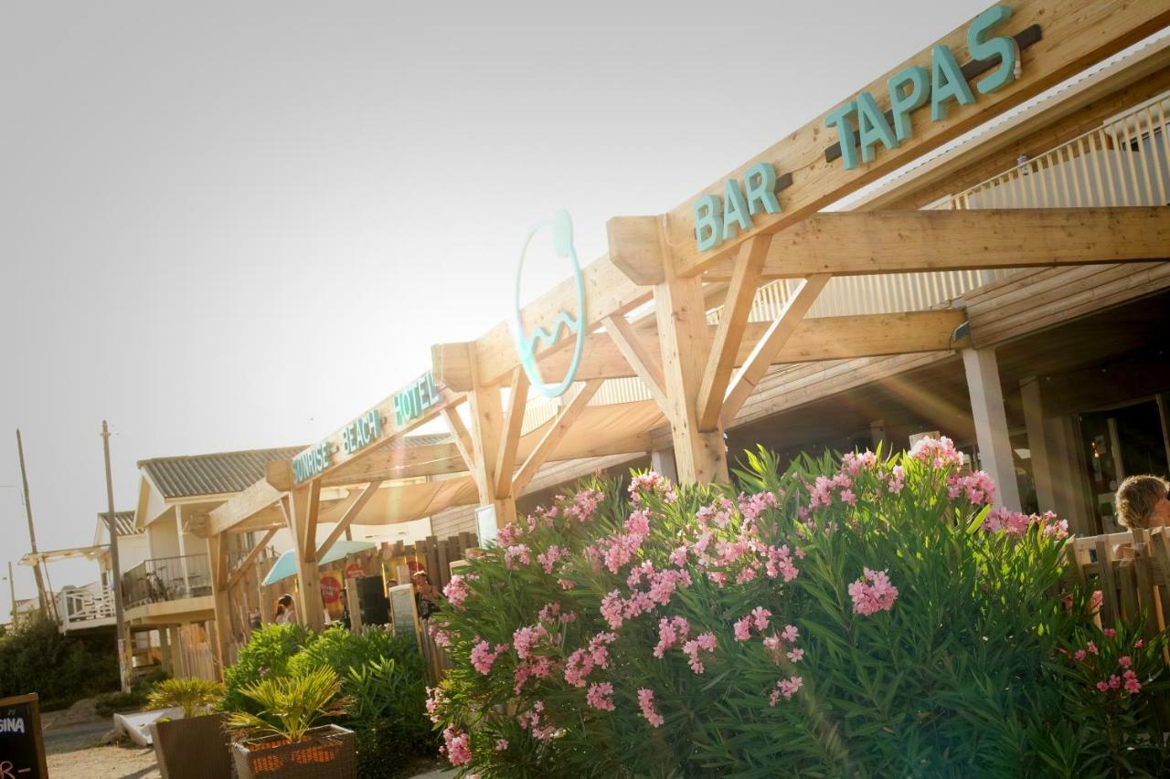גרואיסאן Sunrise Beach Hotel מראה חיצוני תמונה